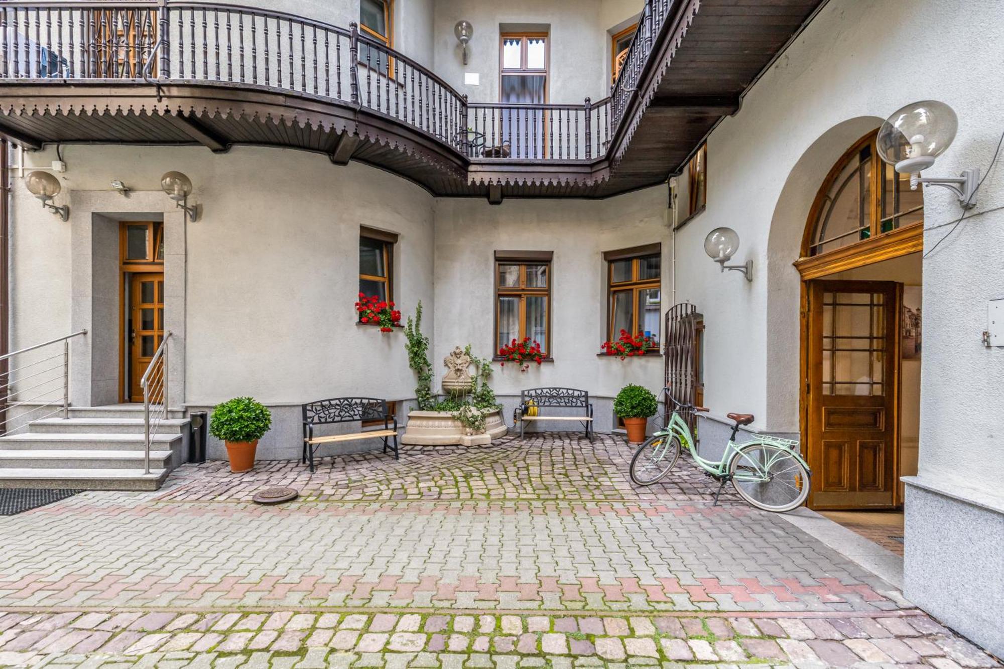 Beautiful Cracow Apartments By Cozyplace Cracóvia Exterior foto